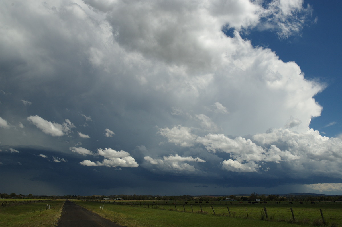 thunderstorm cumulonimbus_incus : N of Casino, NSW   26 October 2007