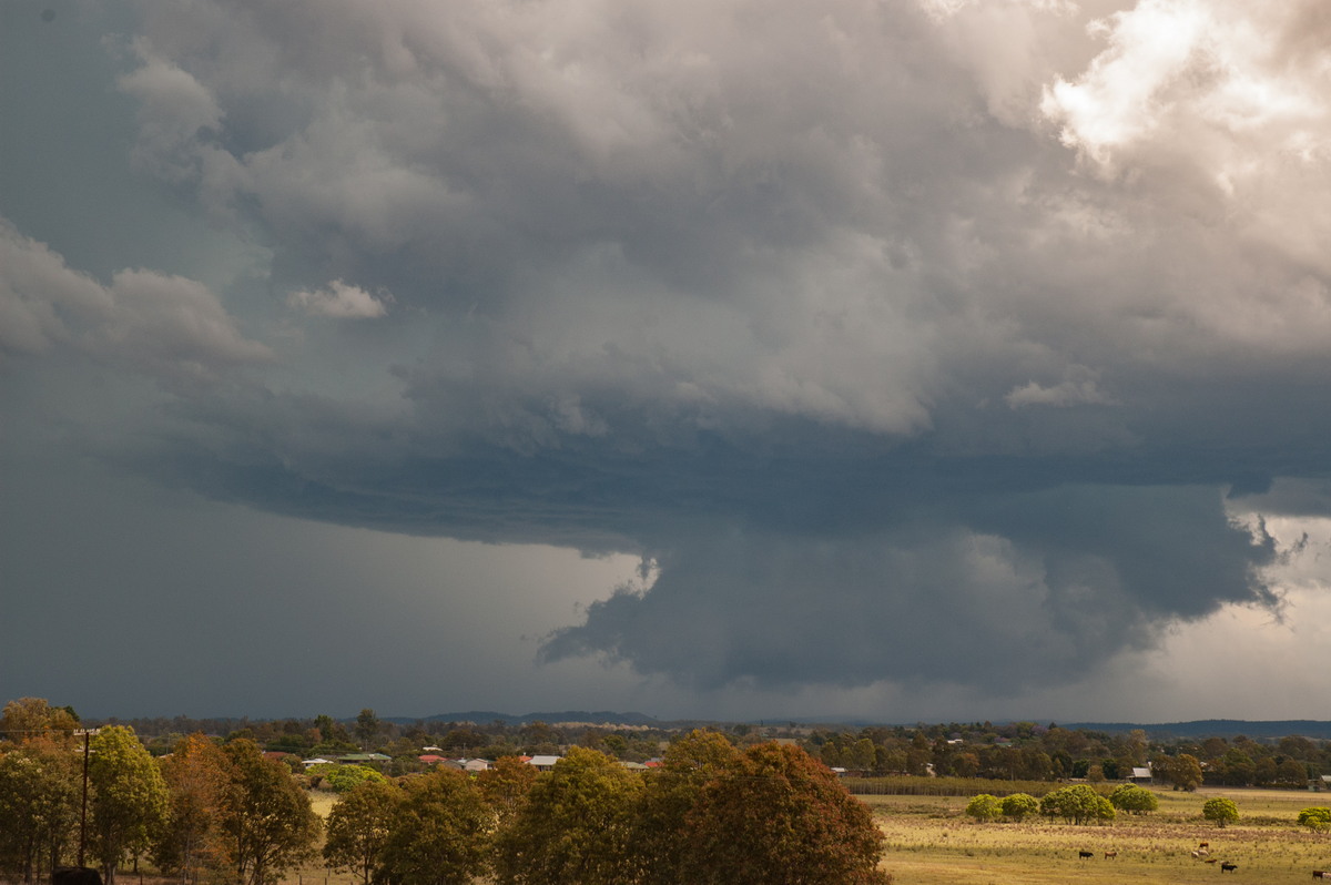 cumulonimbus supercell_thunderstorm : Casino, NSW   26 October 2007