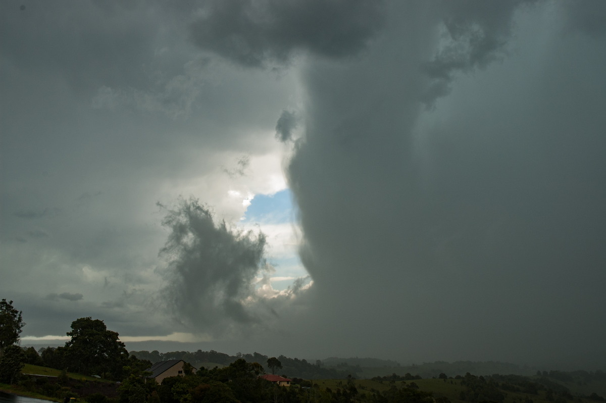 raincascade precipitation_cascade : McLeans Ridges, NSW   26 October 2007