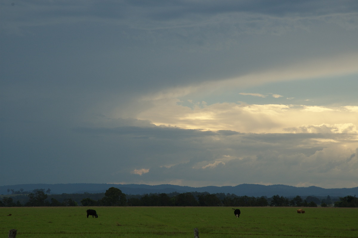 anvil thunderstorm_anvils : N of Casino, NSW   28 October 2007