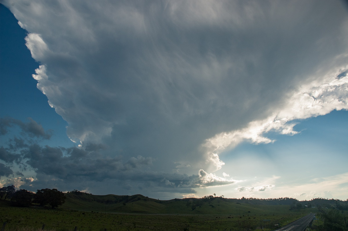 thunderstorm cumulonimbus_incus : Bentley, NSW   30 October 2007