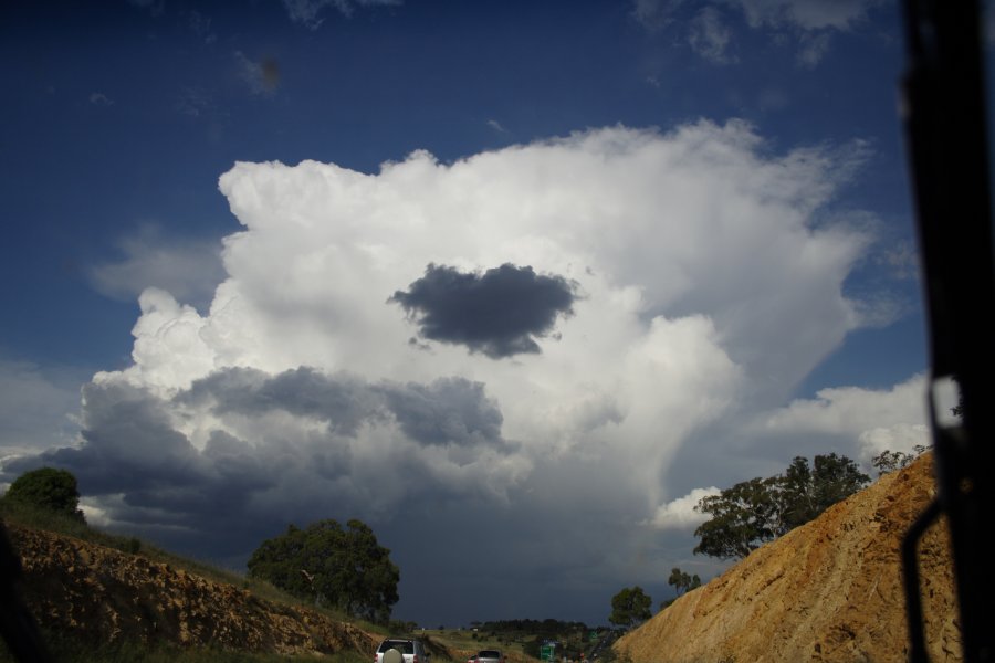 thunderstorm cumulonimbus_incus : near Goulburn, NSW   18 November 2007