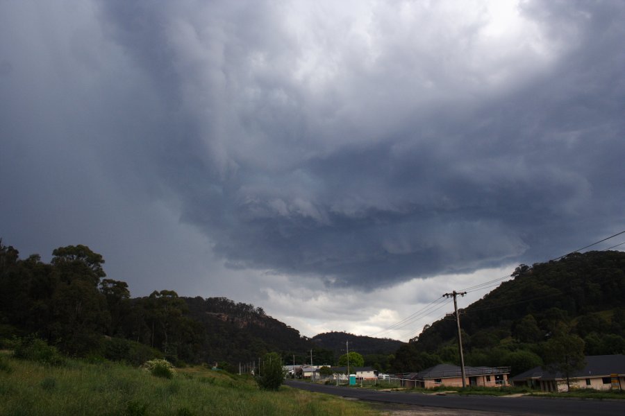 cumulonimbus thunderstorm_base : Lithgow, NSW   19 November 2007