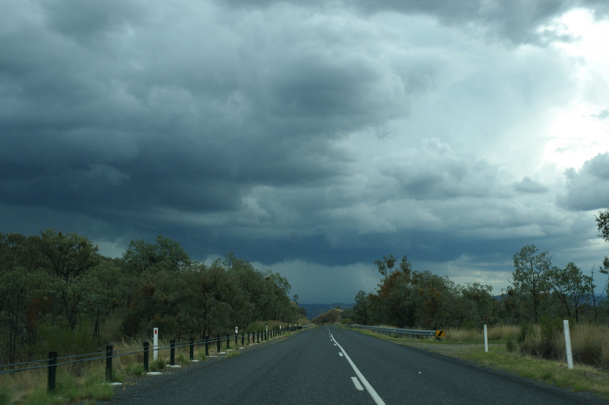 cumulonimbus thunderstorm_base : W of Tenterfield, NSW   23 November 2007