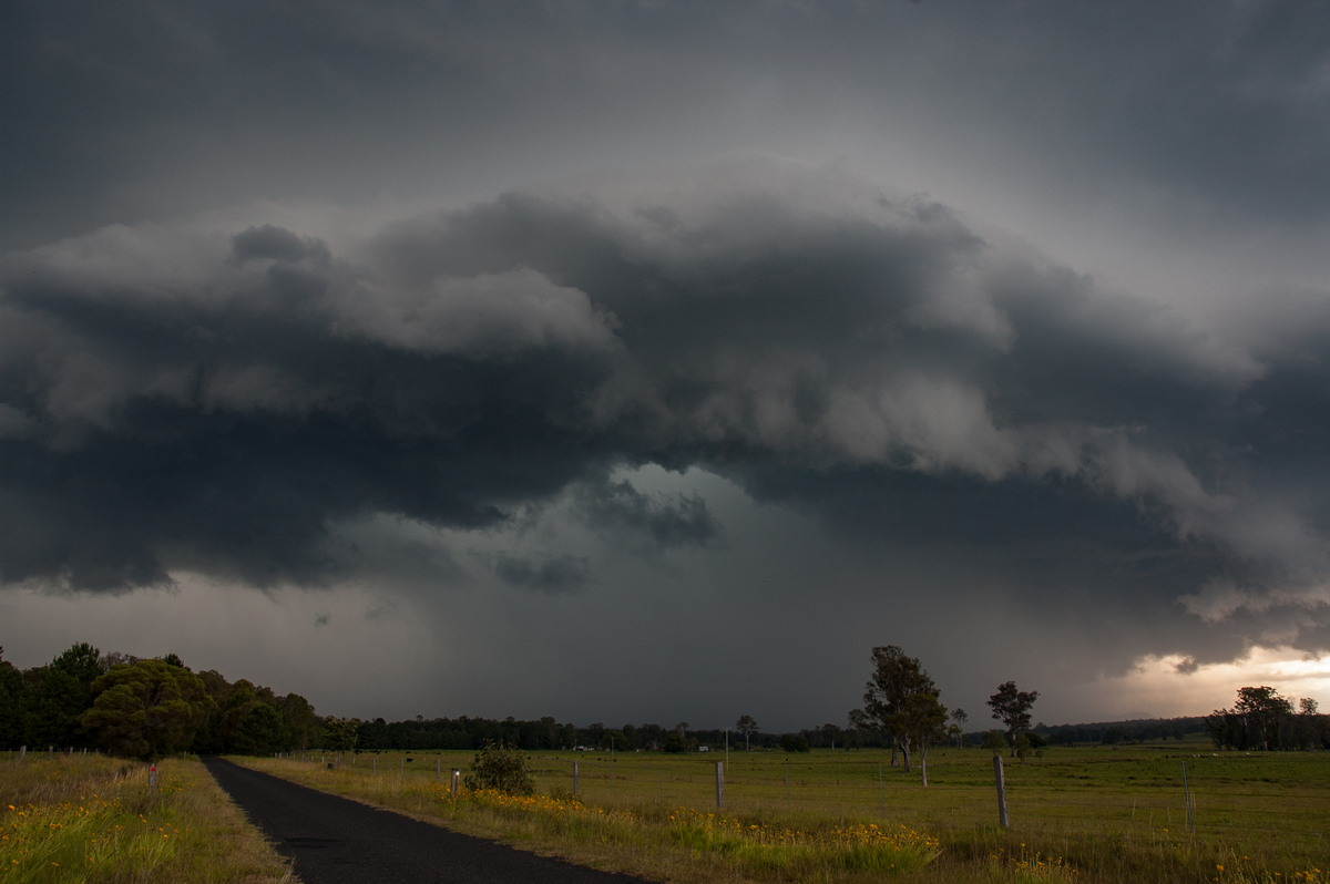 shelfcloud shelf_cloud : Whiporie, NSW   4 December 2007