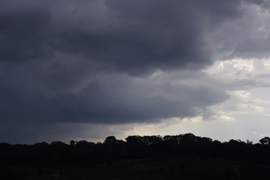 cumulonimbus thunderstorm_base : E of Portland, NSW   8 December 2007