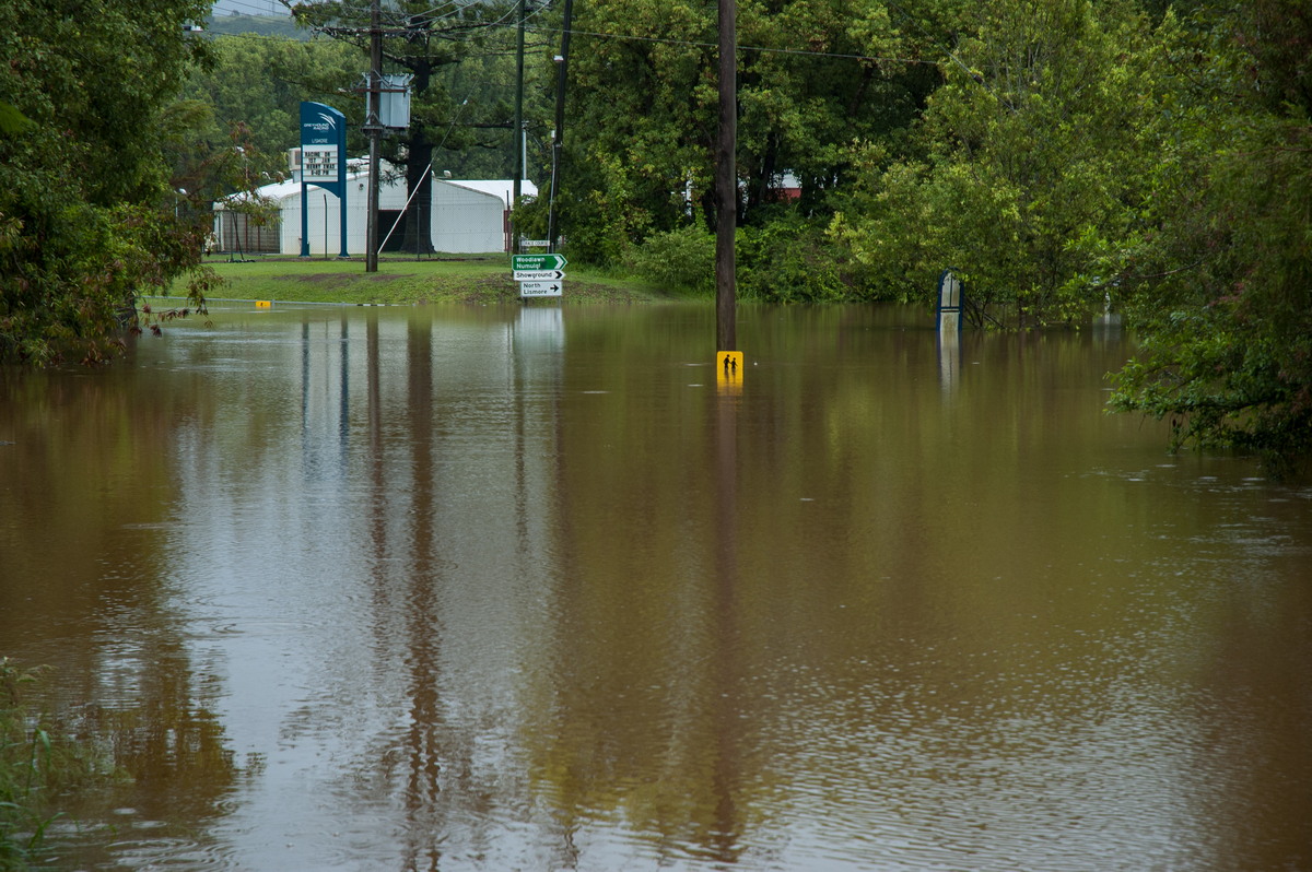 flashflooding flood_pictures : Lismore, NSW   4 January 2008