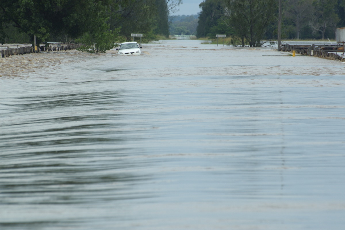 flashflooding flood_pictures : McKees Hill, NSW   6 January 2008