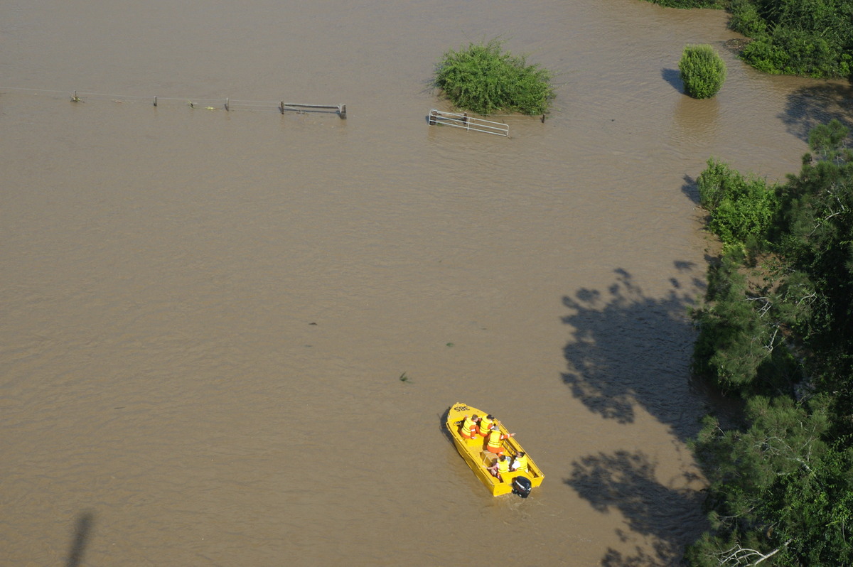 flashflooding flood_pictures : Coraki area, NSW   7 January 2008