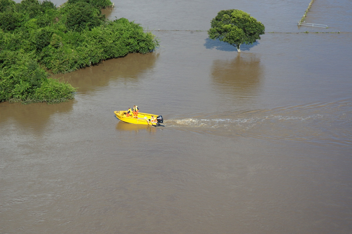 flashflooding flood_pictures : Coraki area, NSW   7 January 2008