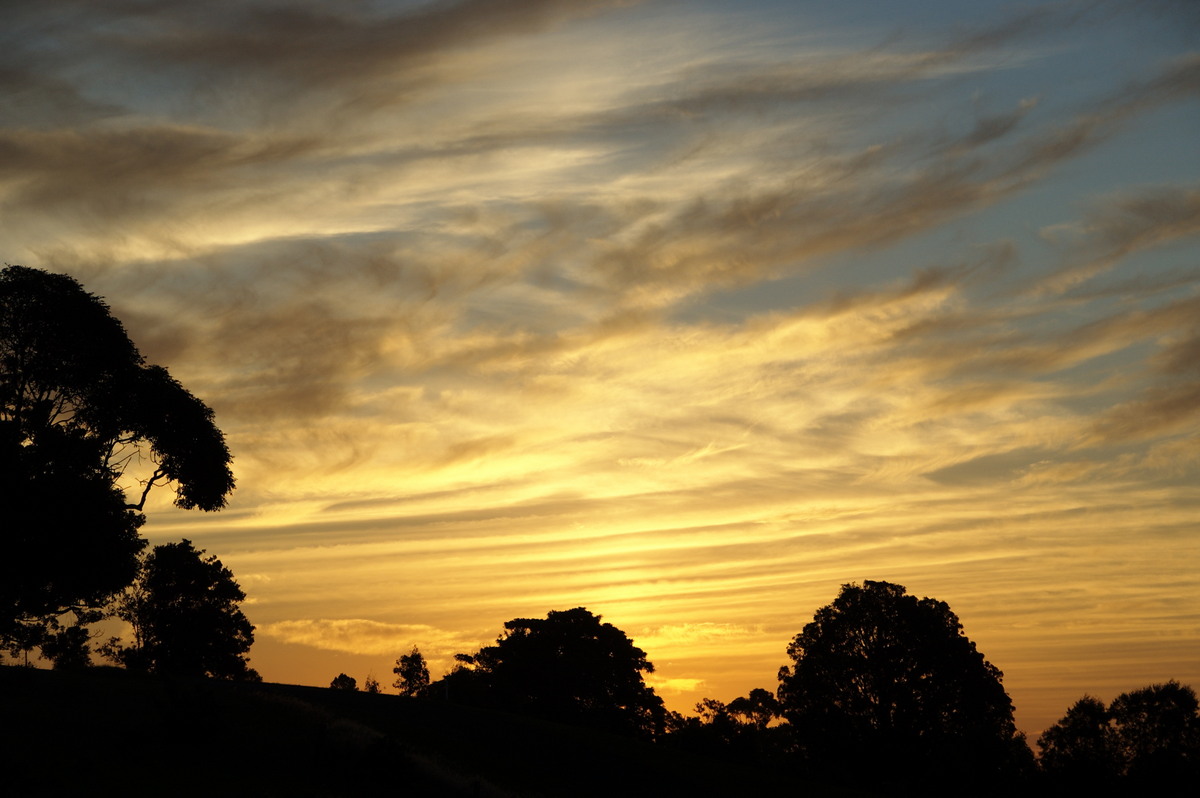 altocumulus undulatus : McLeans Ridges, NSW   12 April 2008