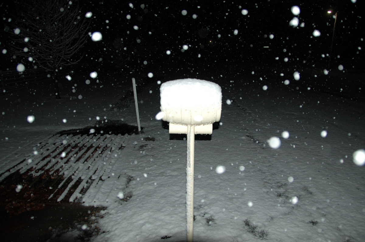 snow snow_pictures : Ben Lomond, NSW   17 May 2008