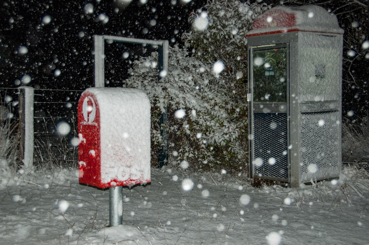 snow snow_pictures : Ben Lomond, NSW   17 May 2008