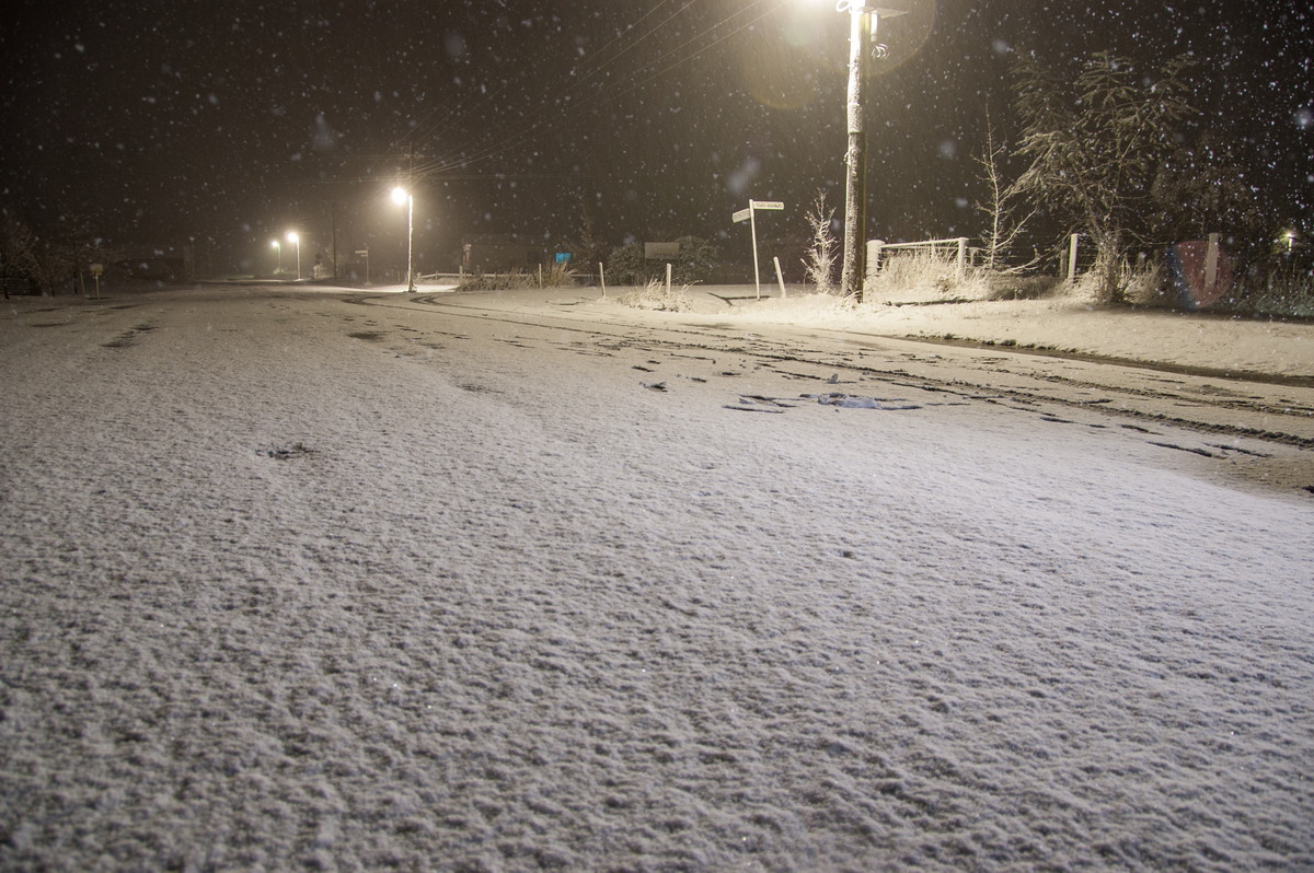 snow snow_pictures : Ben Lomond, NSW   17 May 2008