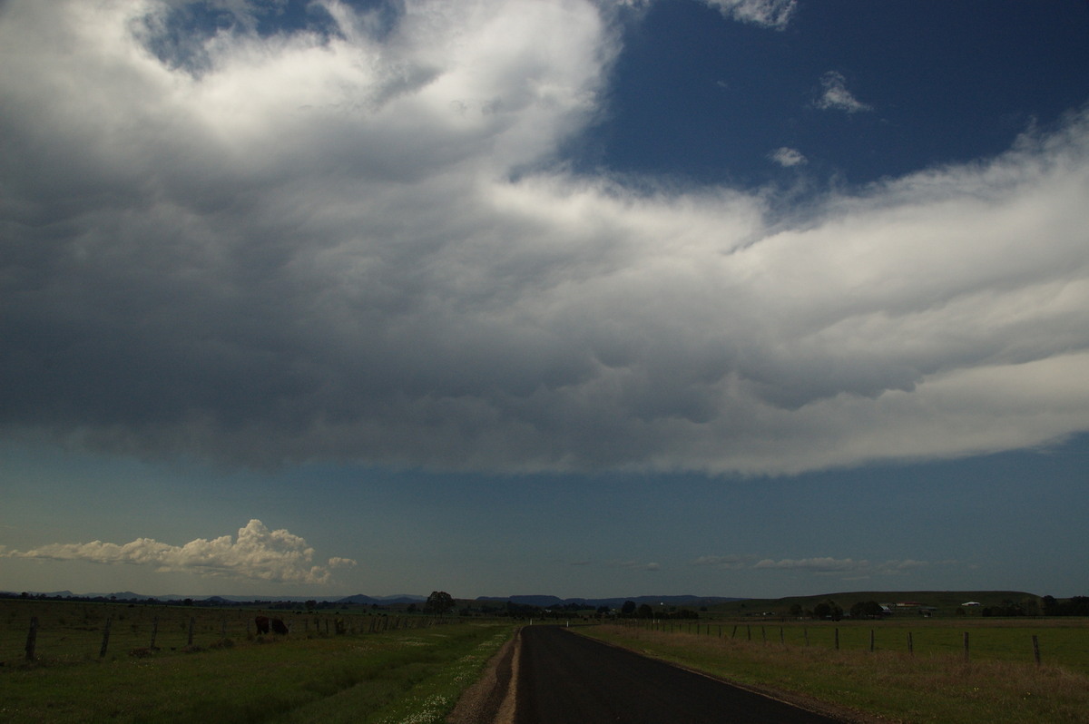 anvil thunderstorm_anvils : N of Casino, NSW   21 September 2008