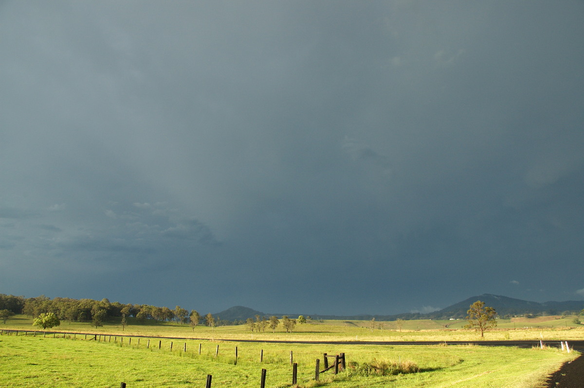 cumulonimbus thunderstorm_base : S of Kyogle, NSW   21 September 2008