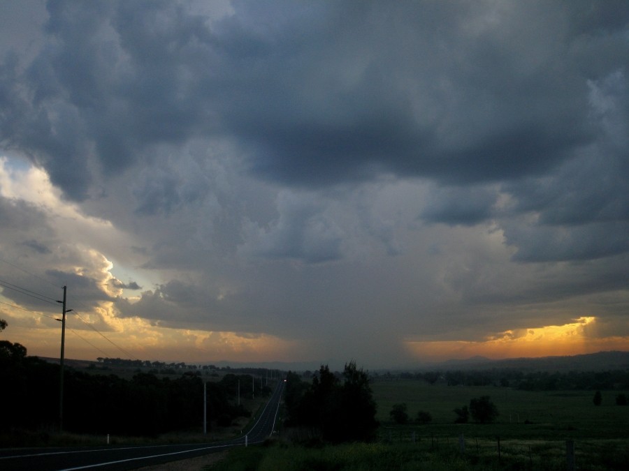 thunderstorm cumulonimbus_incus : near Muswelllbrook, NSW   5 October 2008