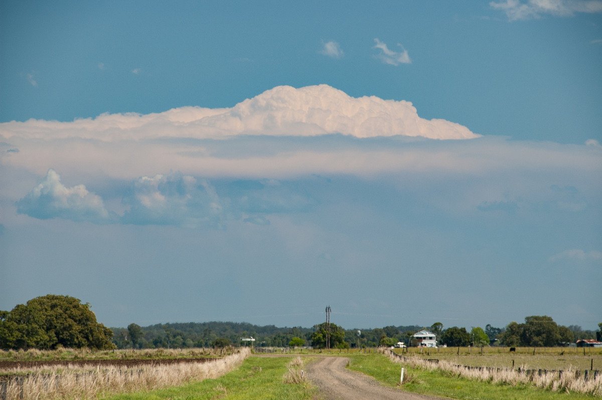 overshoot overshooting_top : McKees Hill, NSW   21 October 2008