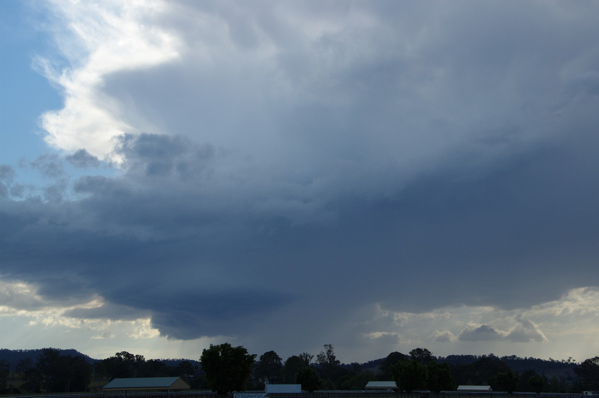 thunderstorm cumulonimbus_incus : near Canungra, QLD   25 October 2008