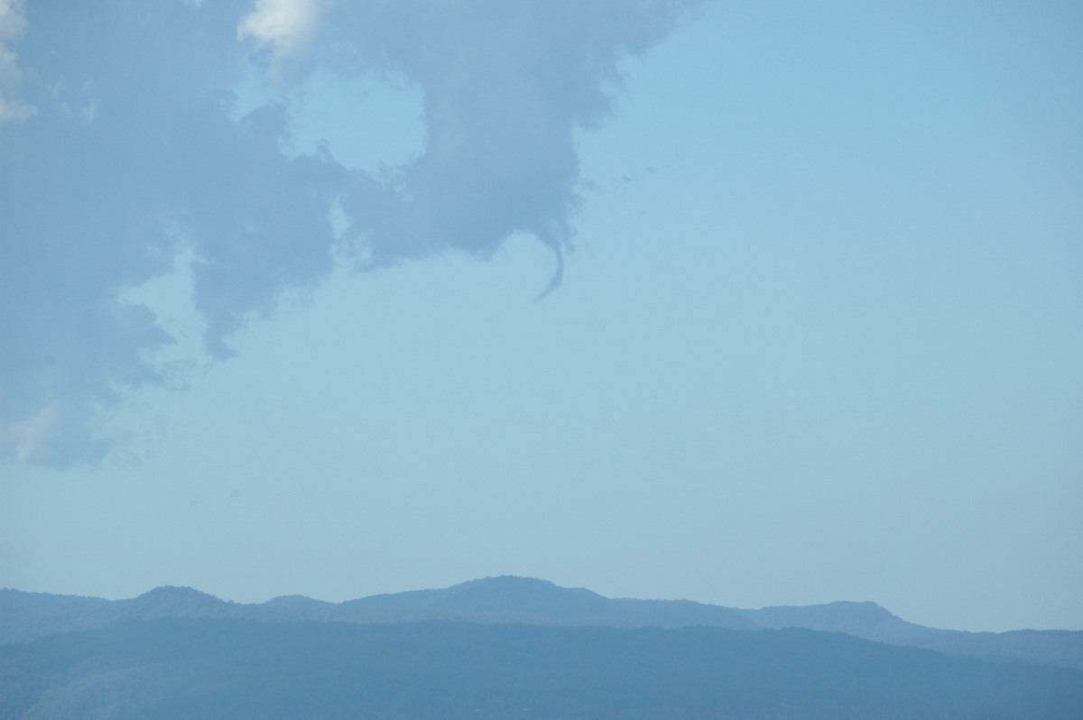 tornadoes funnel_tornado_waterspout : McLeans Ridges, NSW   2 December 2008