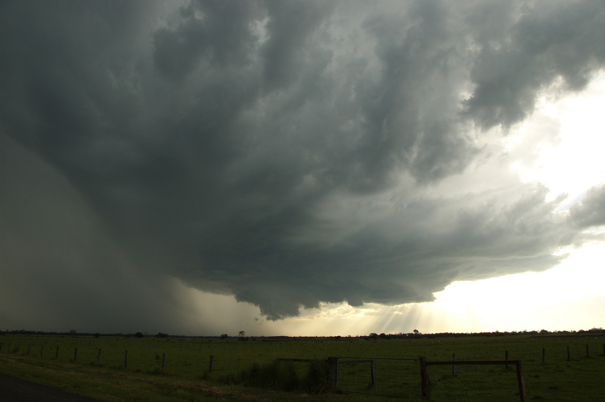 cumulonimbus thunderstorm_base : McKees Hill, NSW   10 December 2008