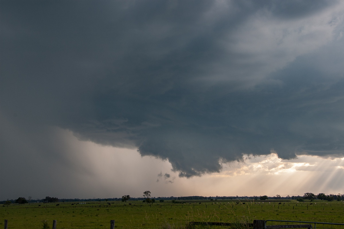 cumulonimbus thunderstorm_base : McKees Hill, NSW   10 December 2008