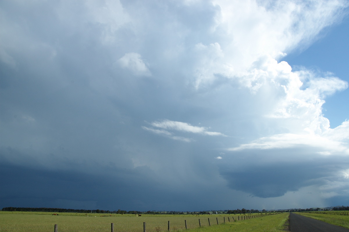 thunderstorm cumulonimbus_incus : N of Casino, NSW   24 December 2008