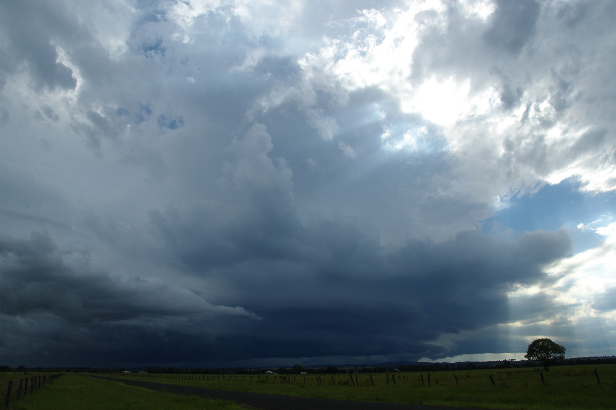 thunderstorm cumulonimbus_incus : N of Casino, NSW   24 December 2008