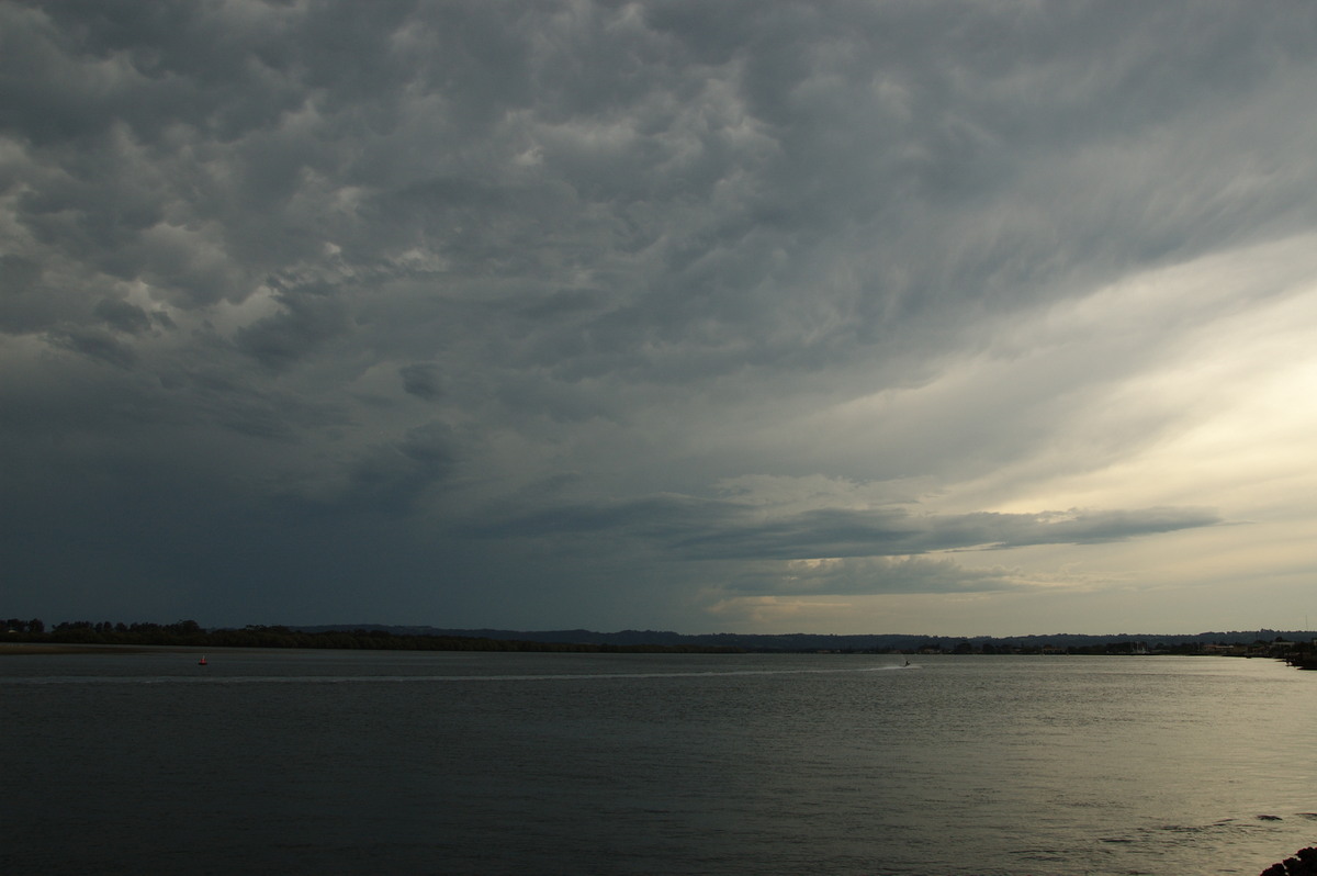 mammatus mammatus_cloud : Ballina, NSW   29 December 2008