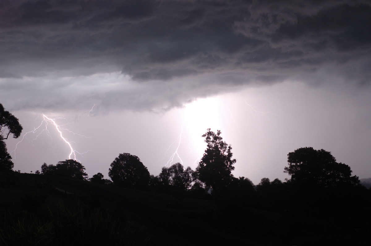 lightning lightning_bolts : McLeans Ridges, NSW   1 January 2009