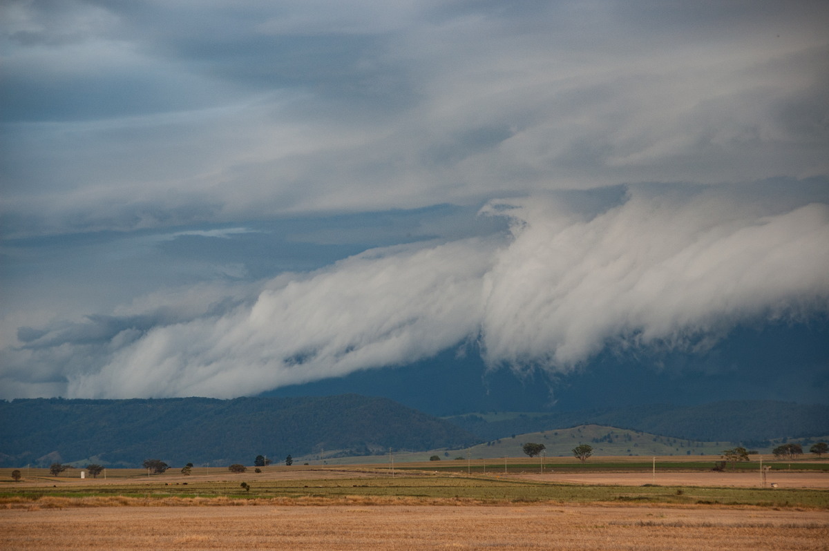 shelfcloud shelf_cloud : near Killarney, QLD   24 January 2009