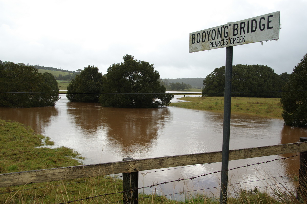 flashflooding flood_pictures : Booyong, NSW   21 May 2009