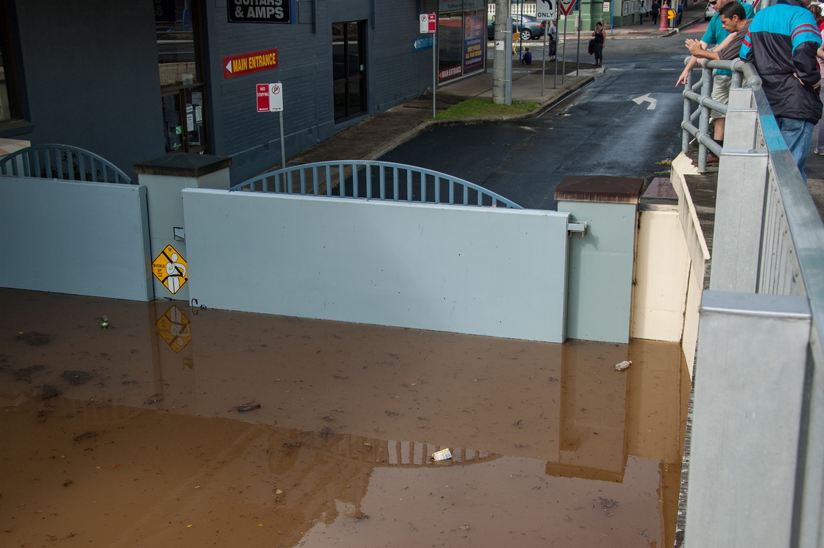 flashflooding flood_pictures : Lismore, NSW   22 May 2009