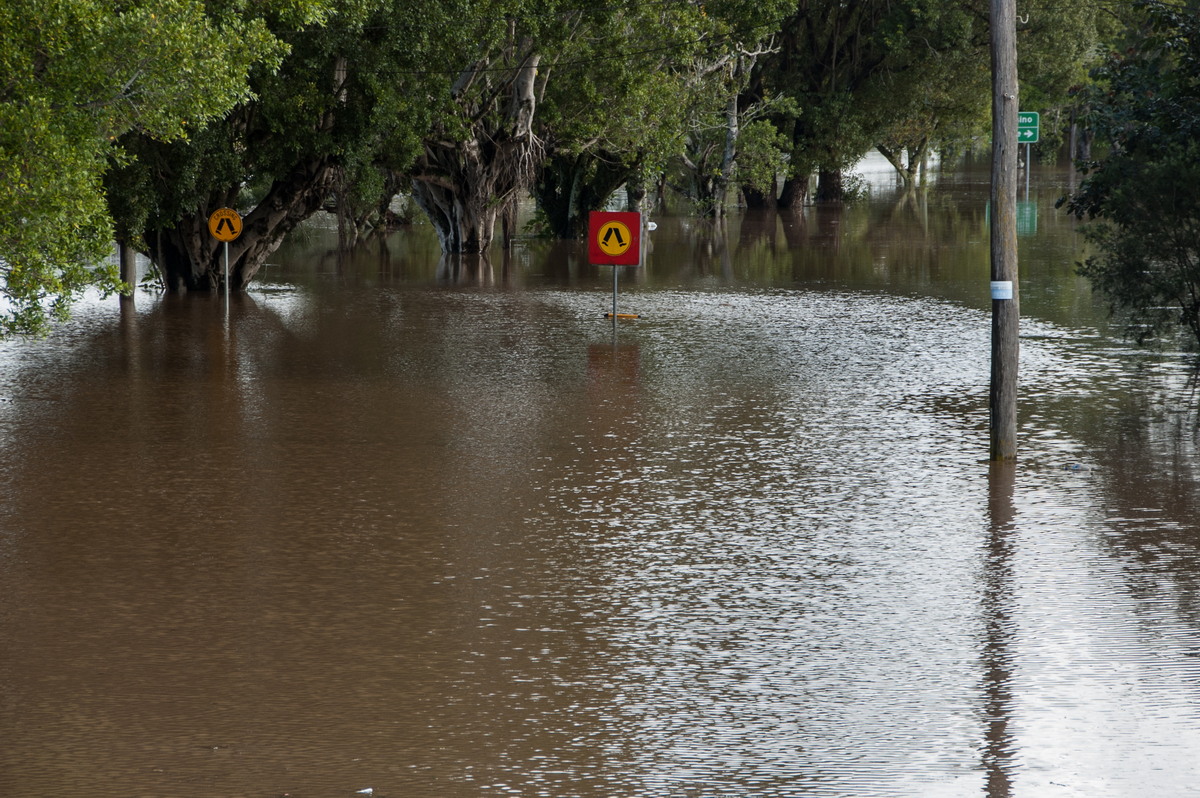 flashflooding flood_pictures : Lismore, NSW   22 May 2009